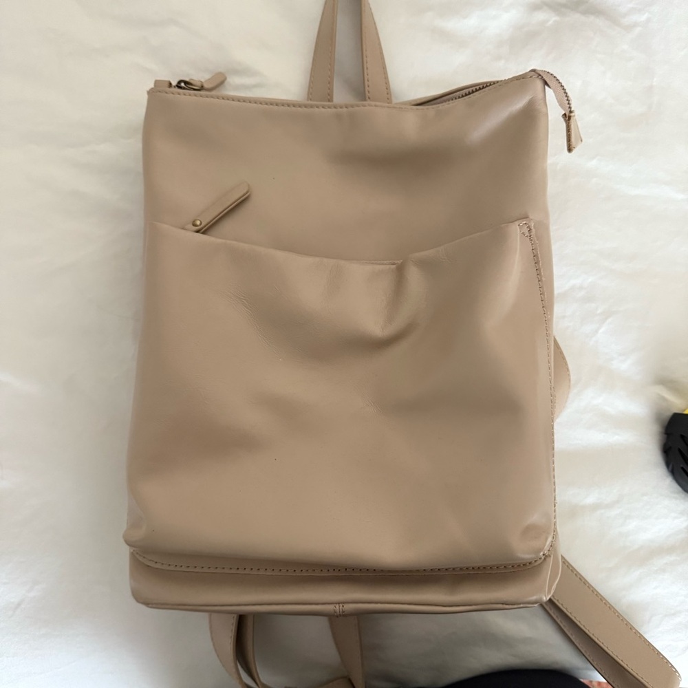 Andar The Addison Backpack in Crema